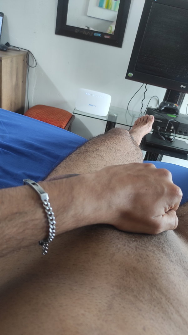 Alejo Sanz - OnlyFans creator with 0 reviews (0.0/5 stars)