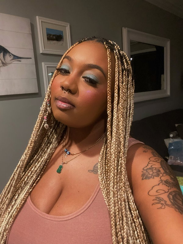 celeste - OnlyFans creator with 0 reviews (0.0/5 stars)