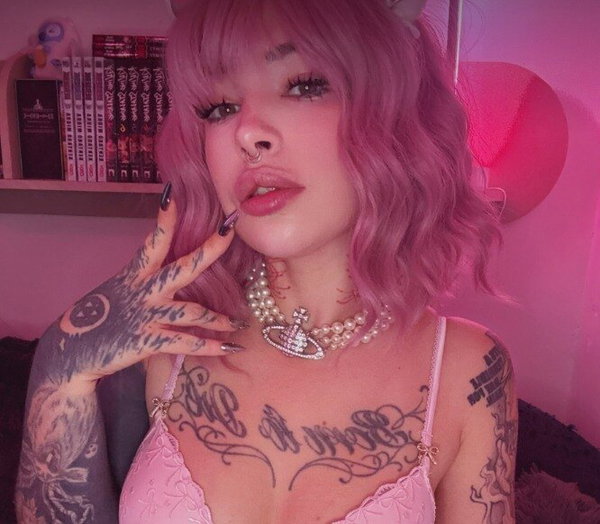 Ur Submissive Dream Girl ❤️‍🔥😈 - OnlyFans creator with 0 reviews (0.0/5 stars)