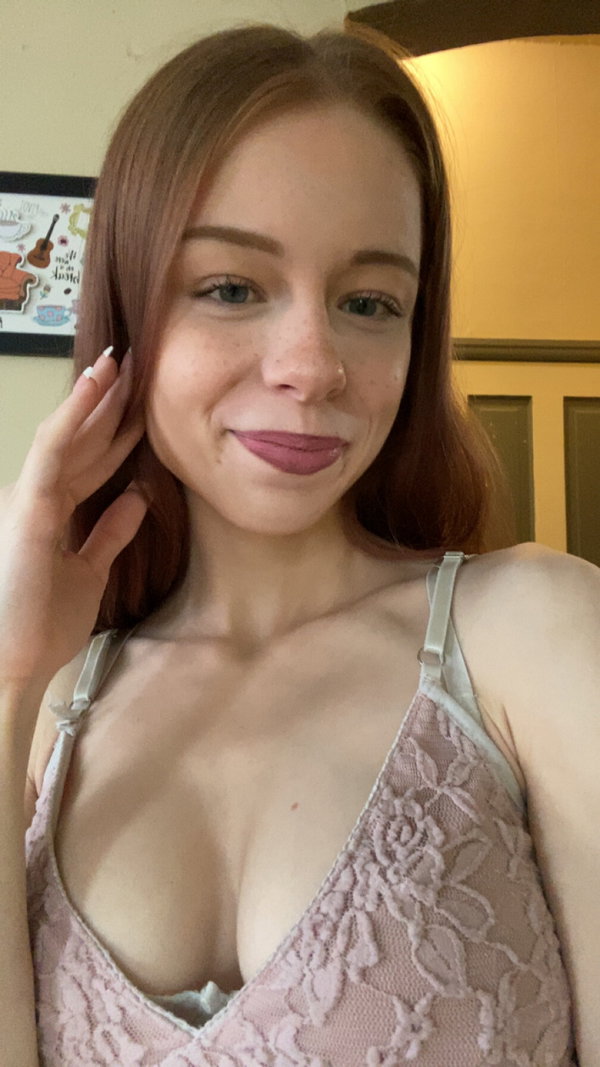 ˚.⋆꒰১ molly ໒꒱⋆.˚ - OnlyFans creator with 0 reviews (0.0/5 stars)
