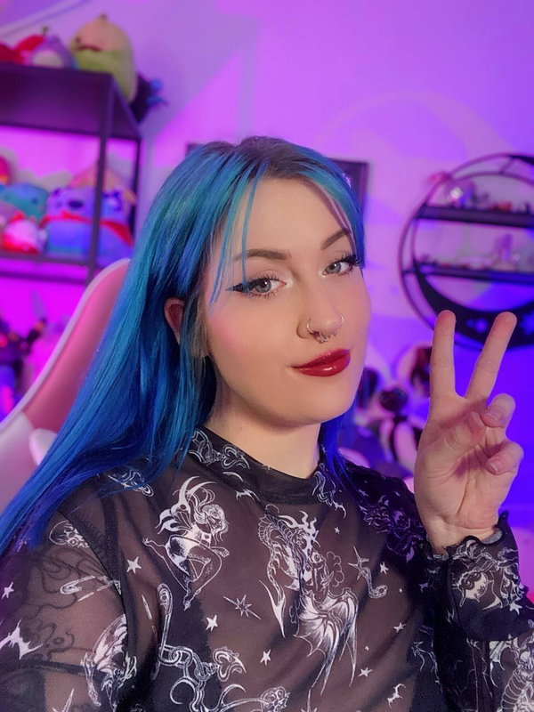 𝐋𝐮𝐧𝐚 𝐄𝐥𝐢𝐬𝐞🌙 big ass, bigger heart 🩷