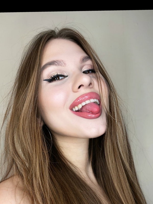 Sweet Vicky - OnlyFans creator with 0 reviews (0.0/5 stars)