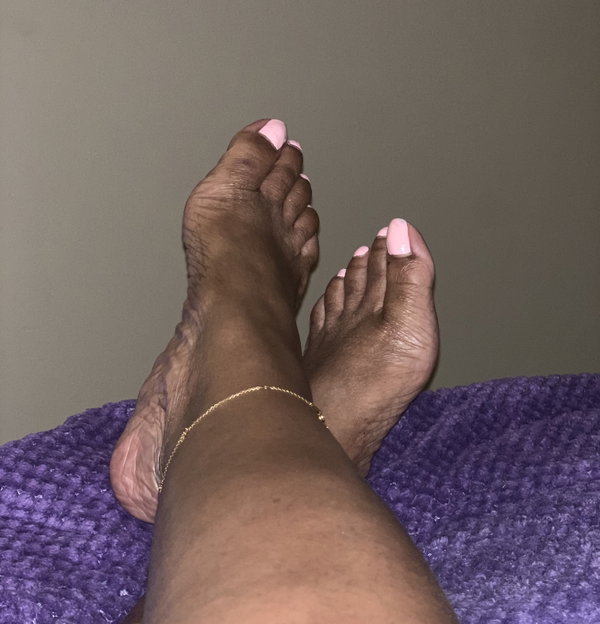 EbonyToes3 - OnlyFans creator with 0 reviews (0.0/5 stars)