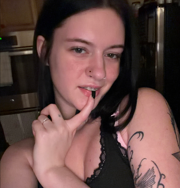 𝘭𝘪𝘭𝘺 🪽 - OnlyFans creator with 0 reviews (0.0/5 stars)