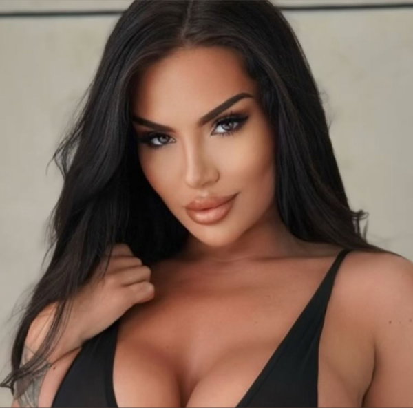 Amber Jasmine VIP