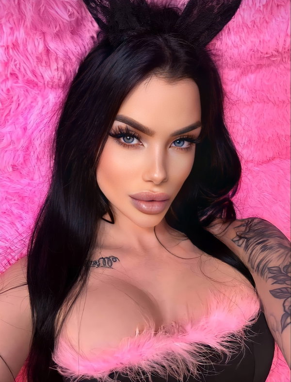 Sophia - OnlyFans creator with 0 reviews (0.0/5 stars)