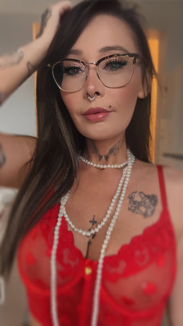 Kitty mom - créateur OnlyFans avec 0 avis (0.0/5 étoiles)