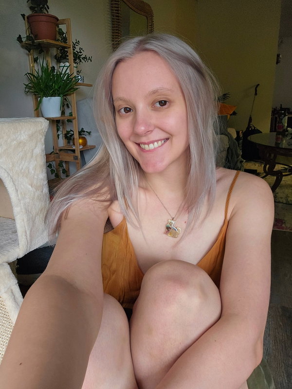 Kali Cox | Au Naturale Nerdy Girlfriend - OnlyFans creator with 0 reviews (0.0/5 stars)
