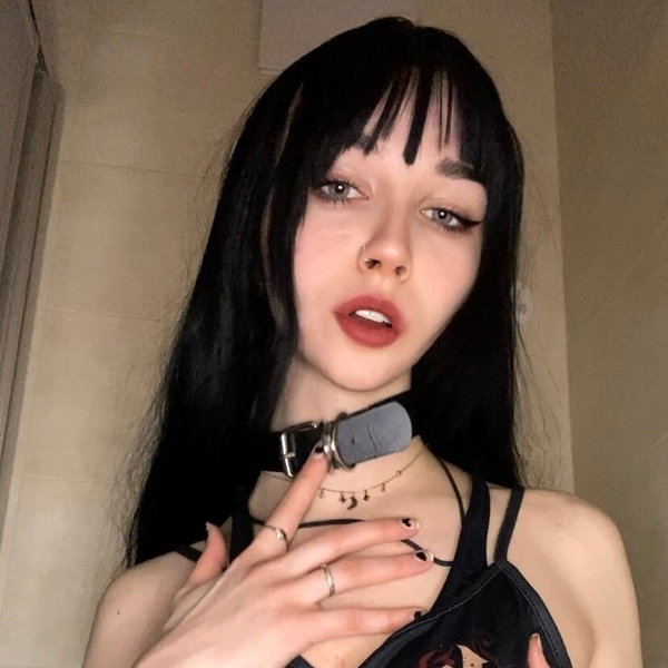 Kinsley 🌙 - OnlyFans creator with 0 reviews (0.0/5 stars)