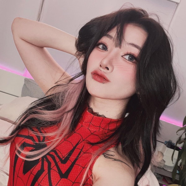 Atlaseuu (FREE top 0.1%) - OnlyFans creator with 0 reviews (0.0/5 stars)