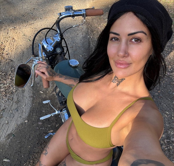 Riley Rae - créateur OnlyFans avec 0 avis (0.0/5 étoiles)