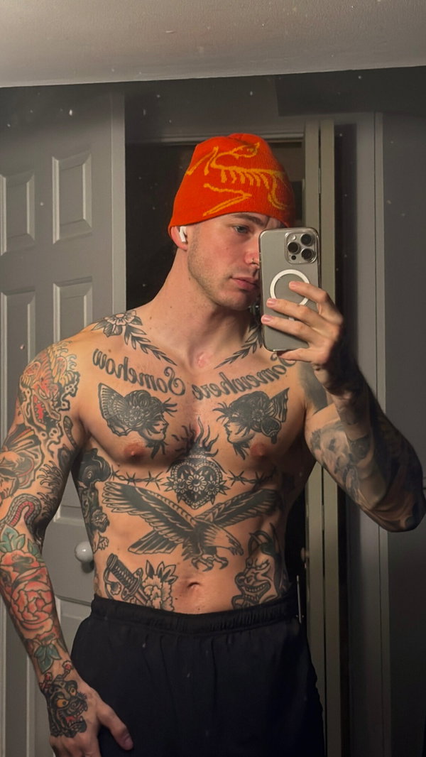 Cameron Gray - OnlyFans creator with 0 reviews (0.0/5 stars)
