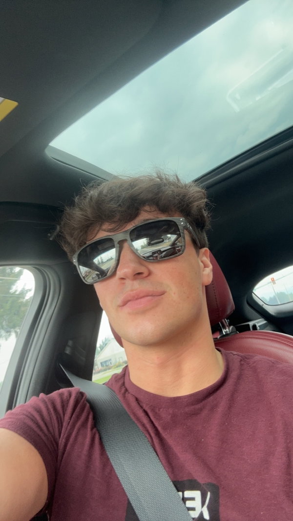 Luke - OnlyFans creator with 0 reviews (0.0/5 stars)
