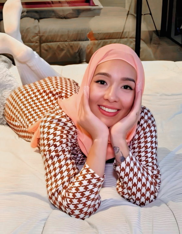 🌸🌙 ❃ Kamila Nazir ❃ 🌙🌸 - OnlyFans creator with 0 reviews (0.0/5 stars)