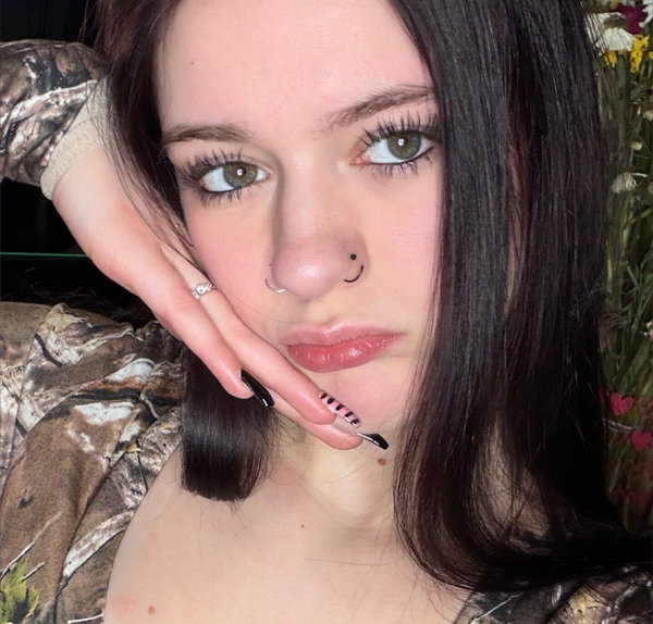 𝘭𝘪𝘭𝘺 🪽 - OnlyFans creator with 0 reviews (0.0/5 stars)