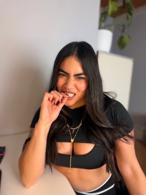 👸🏻MIA• BRATY GODDESS🧎🏻‍♂️ - OnlyFans creator with 0 reviews (0.0/5 stars)