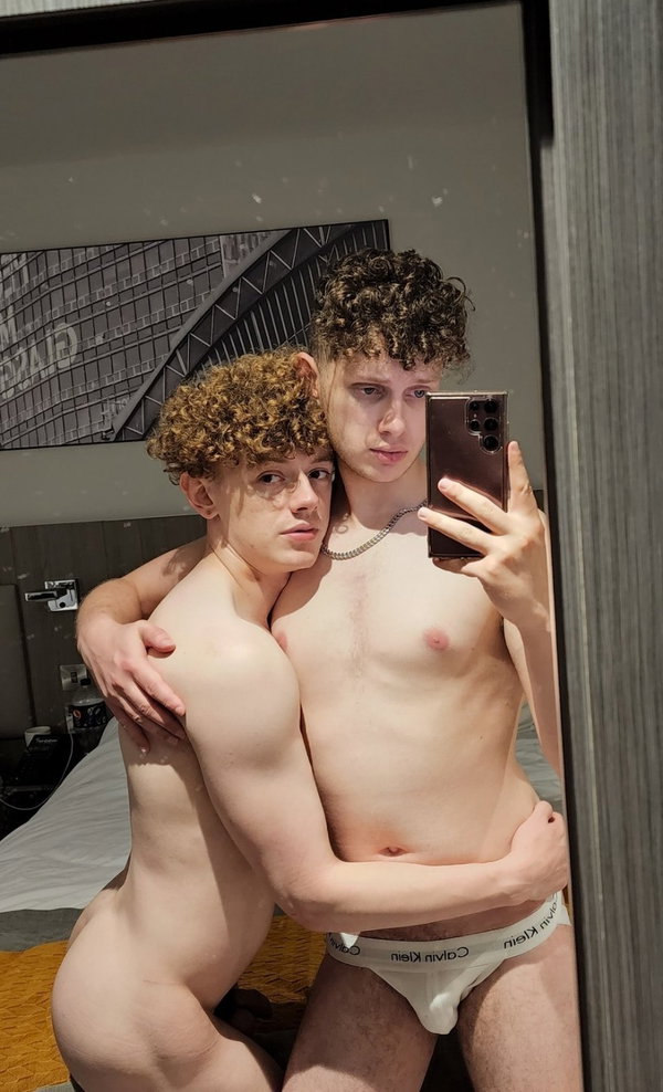 Twinky Couple - OnlyFans creator with 0 reviews (0.0/5 stars)