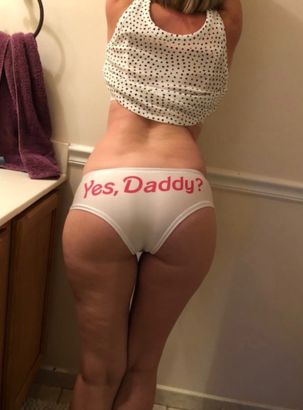 Cheeky Blonde - créateur OnlyFans avec 0 avis (0.0/5 étoiles)