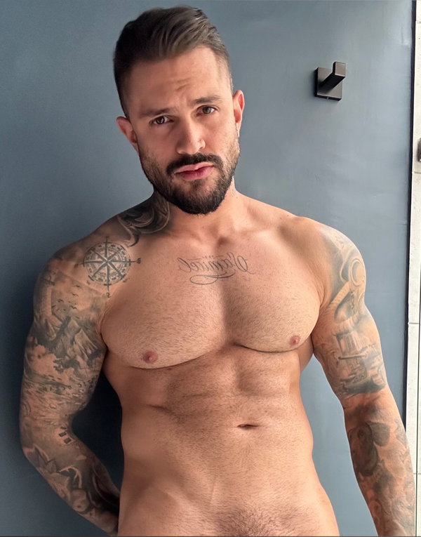 Julian Chase - OnlyFans creator with 0 reviews (0.0/5 stars)