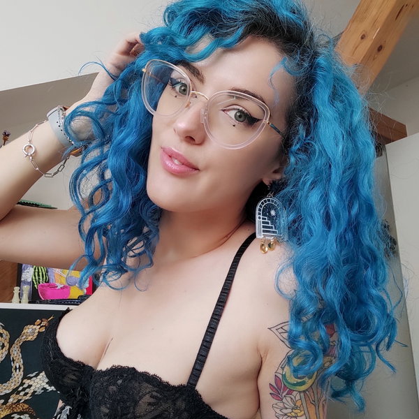Haelle ⚜️🐍 - OnlyFans creator with 0 reviews (0.0/5 stars)