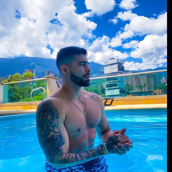 carles allen - créateur OnlyFans avec 0 avis (0.0/5 étoiles)