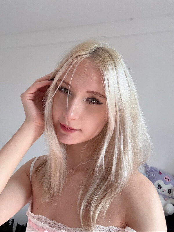 Amber 🖤 - OnlyFans creator with 0 reviews (0.0/5 stars)