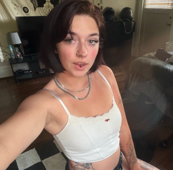 Rae 🖤 - OnlyFans creator with 0 reviews (0.0/5 stars)