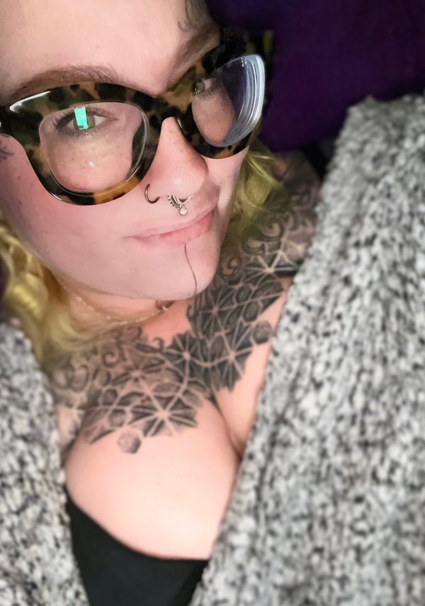 cosmocake - OnlyFans creator with 0 reviews (0.0/5 stars)