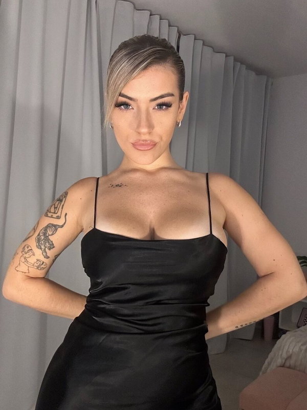 Evi - OnlyFans creator with 0 reviews (0.0/5 stars)