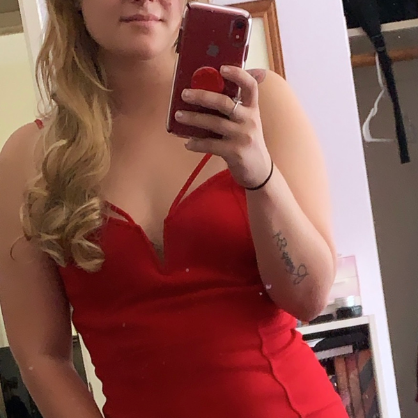 NAUGHTY LITTLE FEET 😈👸🏼 - OnlyFans creator with 0 reviews (0.0/5 stars)