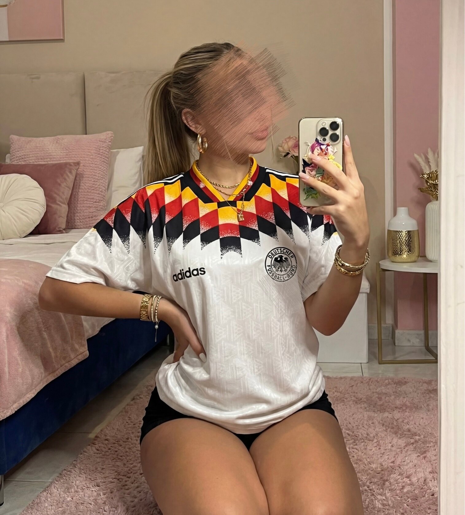 𝓐𝓶𝓮𝓵𝓲𝓮 <3