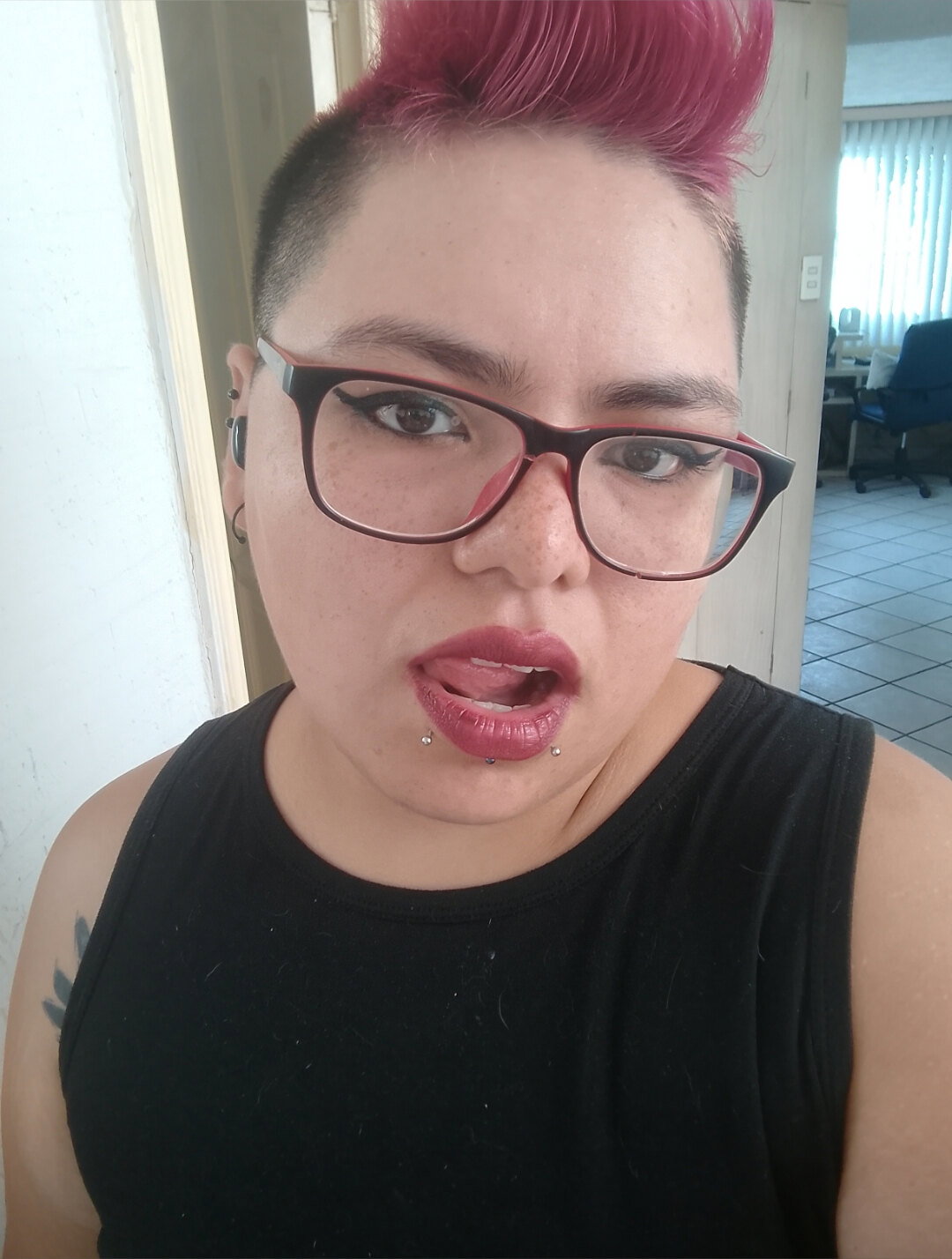 Anne Noir - Onlyfans Creator