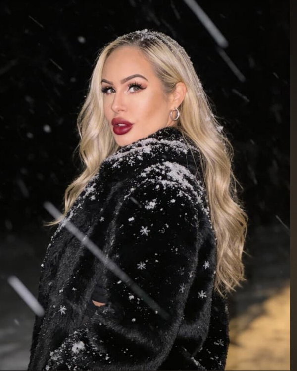 Just divorced and lonely 😔 - OnlyFans creator with 0 reviews (0.0/5 stars)