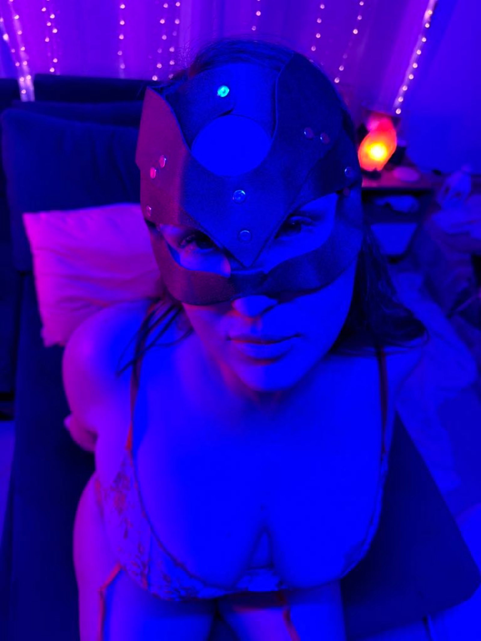 Artemis Moon - Onlyfans Creator