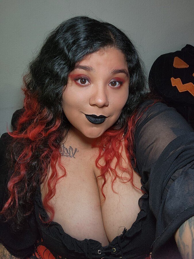 Atzula Storm - Onlyfans Creator