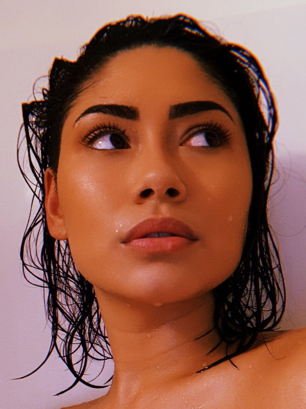 Luna Rain - OnlyFans creator with 0 reviews (0.0/5 stars)