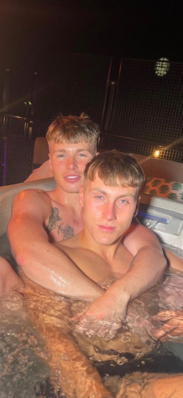 GAY 0161 COUPLE - OnlyFans creator with 0 reviews (0.0/5 stars)