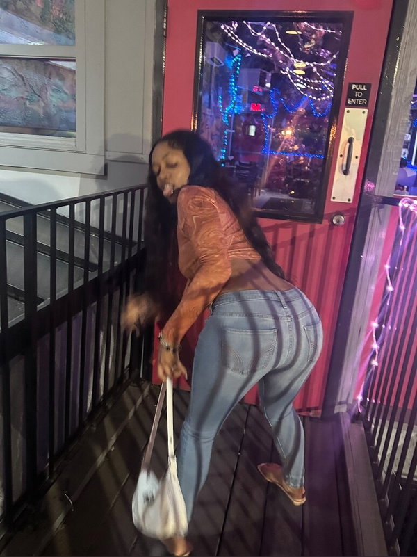 benzo - OnlyFans creator with 0 reviews (0.0/5 stars)