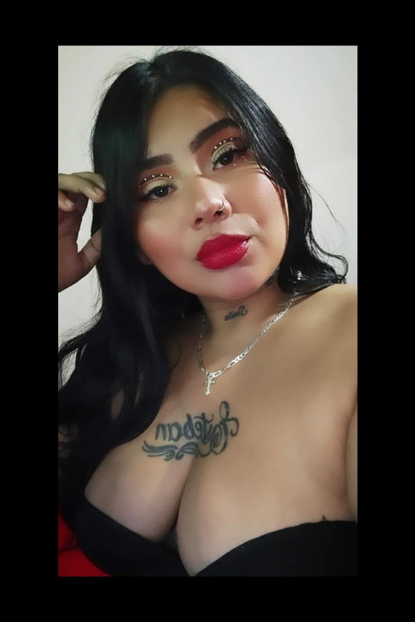 Adrii Luciia - OnlyFans creator with 0 reviews (0.0/5 stars)