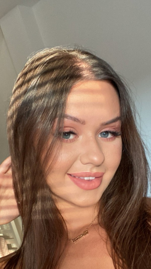 Little Bella - OnlyFans creator with 0 reviews (0.0/5 stars)