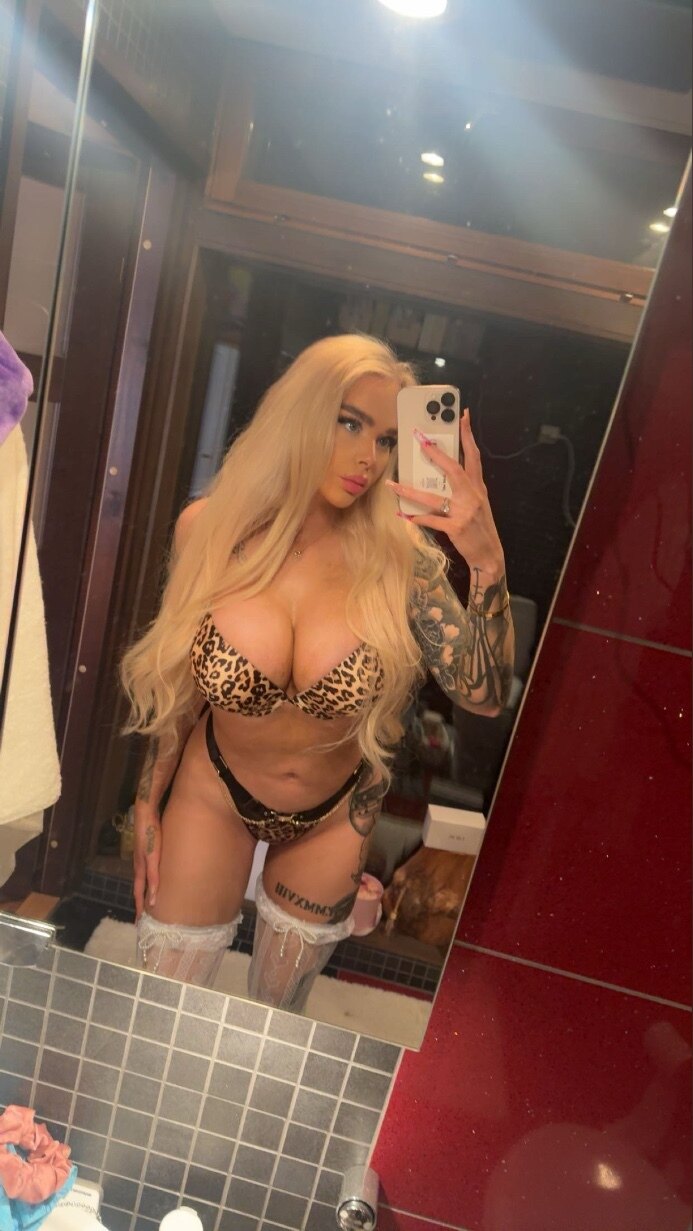 Belle Vixelle - Onlyfans créateur