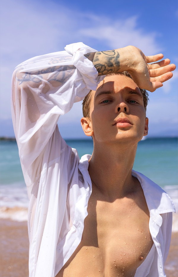 CHRISTIAN HERMES - OnlyFans creator with 0 reviews (0.0/5 stars)