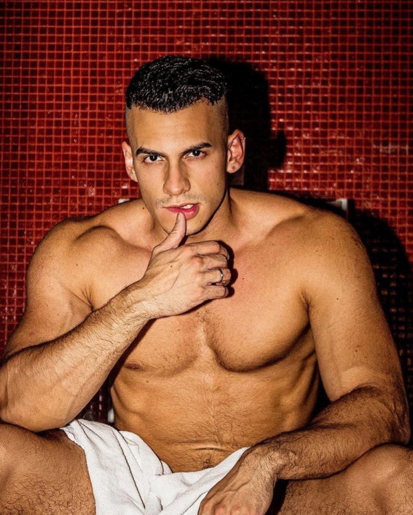 Daddy’s boy ‘n DocDaddyXXX 🔥 - créateur OnlyFans avec 0 avis (0.0/5 étoiles)