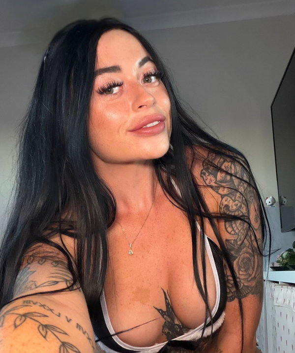 Bratty Tal - OnlyFans creator with 0 reviews (0.0/5 stars)
