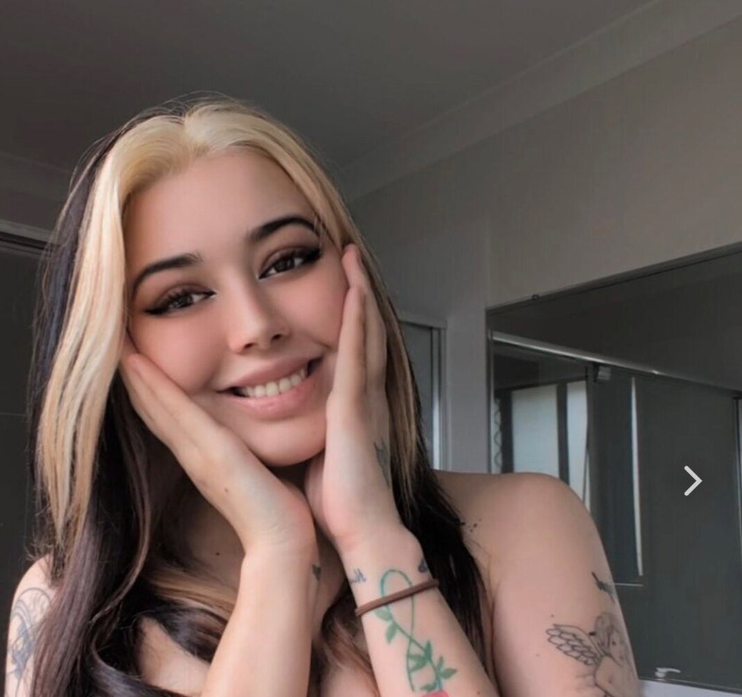 Bree Louise - Onlyfans Creator