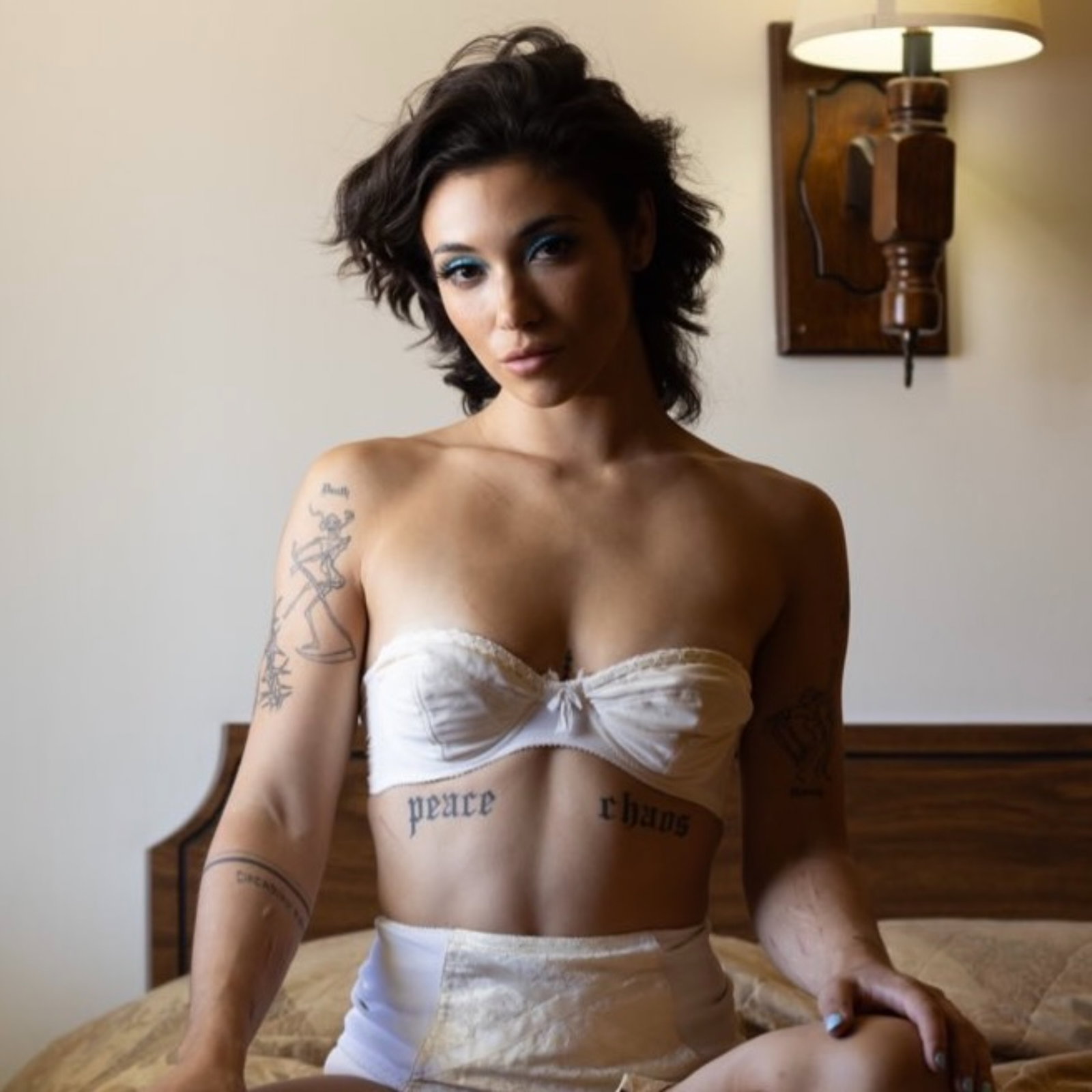 Brooklyn Gray - Onlyfans Creator