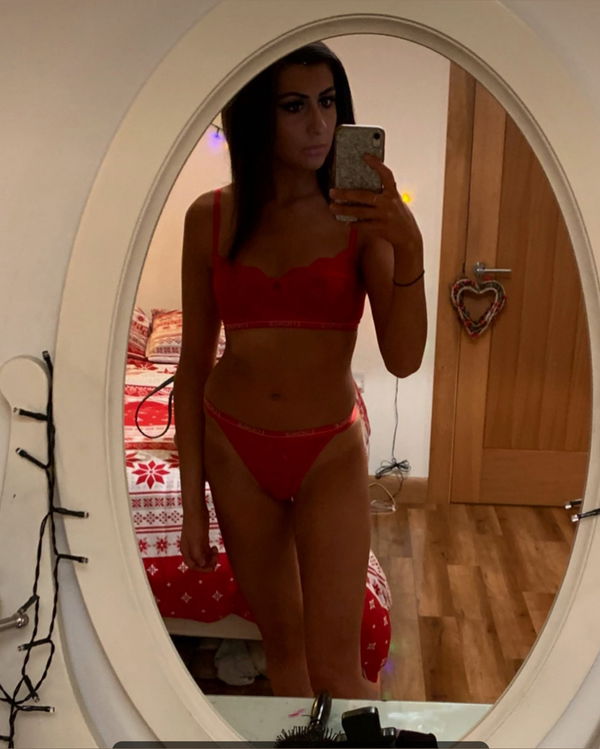 sexy charlotte at your service 🍆😈