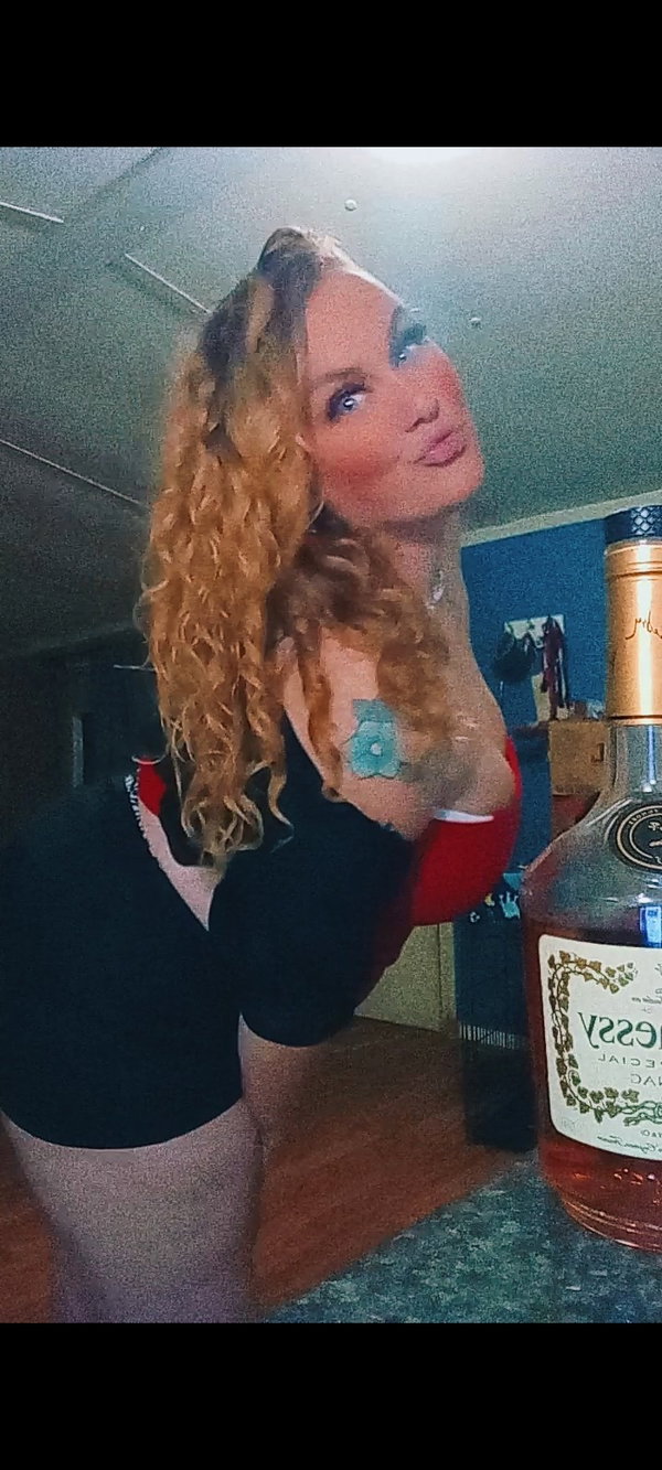 Chelonce - OnlyFans creator with 0 reviews (0.0/5 stars)