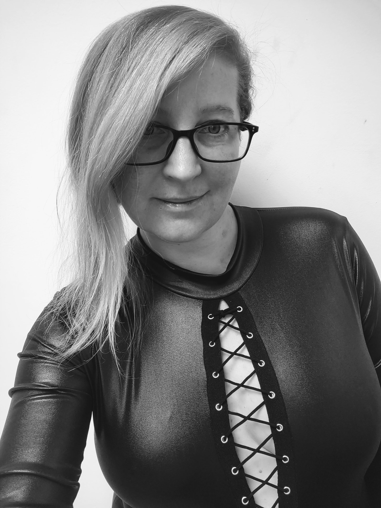 Chelsea - Onlyfans Creator