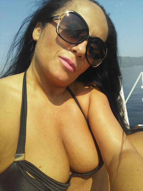 Crazyykitten - OnlyFans creator with 0 reviews (0.0/5 stars)